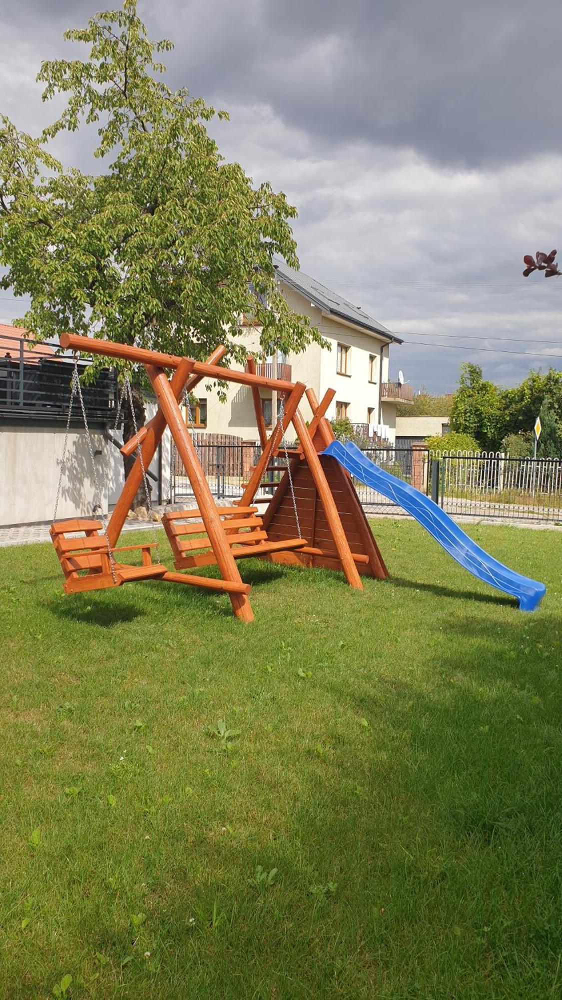 Apartament W Centrum Kielc Z Prywatnym Parkingiem Kielce Exterior foto